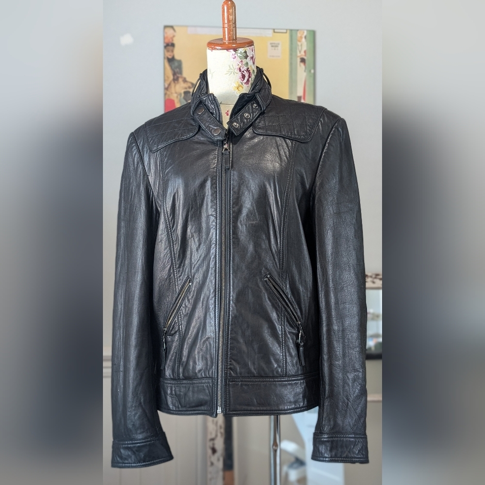 Midtown Women's Black Leather Jacket-02‎